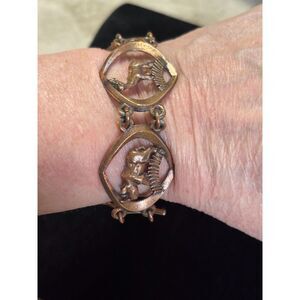 VTG Openwork Brass Panel Link Bracelet Exotic Animal Motif